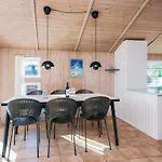 Seaside Haven With Open Terrace Sonder Bjert