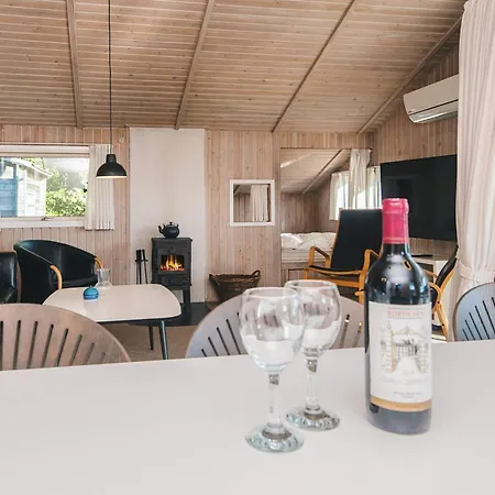 Seaside Haven With Open Terrace Holiday home *