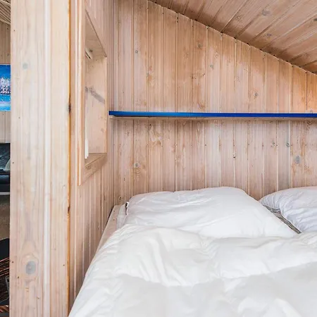 Seaside Haven With Open Terrace Nyaraló Sønder Bjert