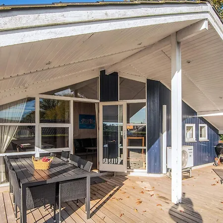 Casa de Férias Seaside Haven With Open Terrace