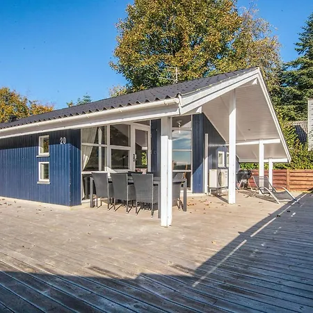 Seaside Haven With Open Terrace בית נופש Sønder Bjert